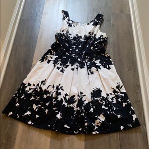 White House Black Market dress size 10